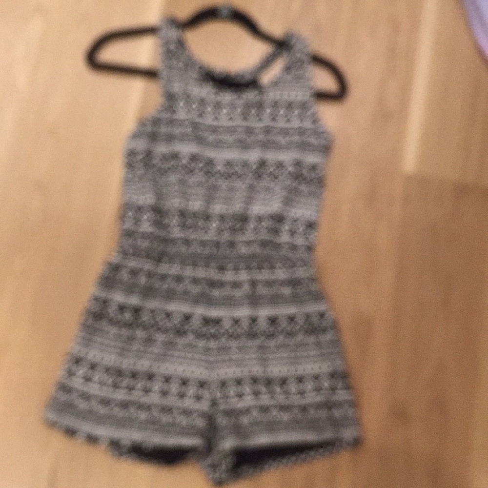 Patterned romper